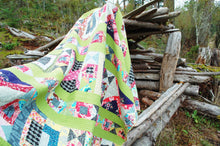 Load image into Gallery viewer, Hugs & Kisses No. 9 - An Urban Folk Pattern from Blue Nickel Studios - PDF Download